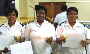 9 Tuisversorgers voltooi Kursus